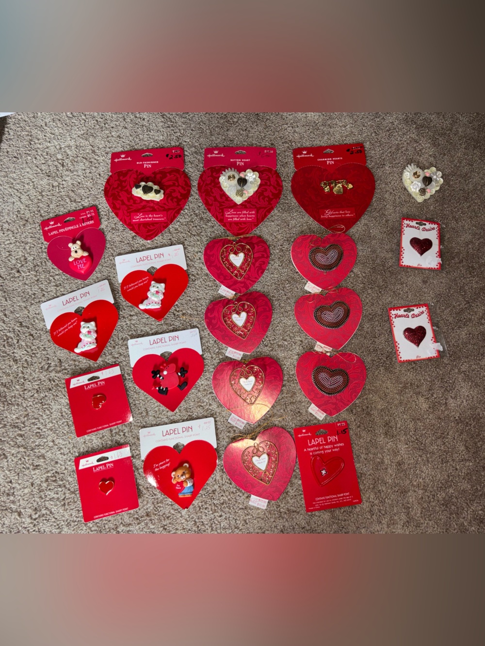 VINTAGE lot 19 Hallmark pins and 2 other Red Heart Favor Pins and Embellishments